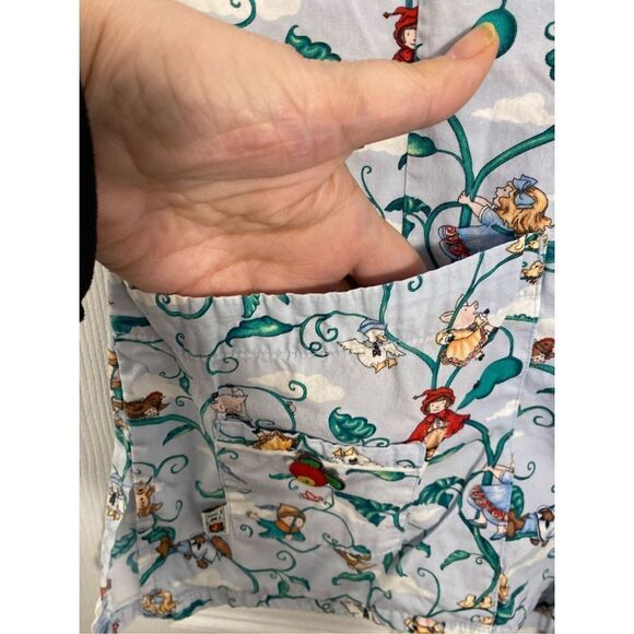 Mary Engelbreit women’s nursery rhymes, nursing scrub top s/small  - Picture 5 of 6